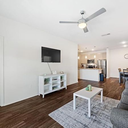 Lavish 2Br Apartment In Тампа Екстериор снимка